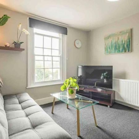 Cambridge 3 Bedroom Flat With Private Parking Esterno foto
