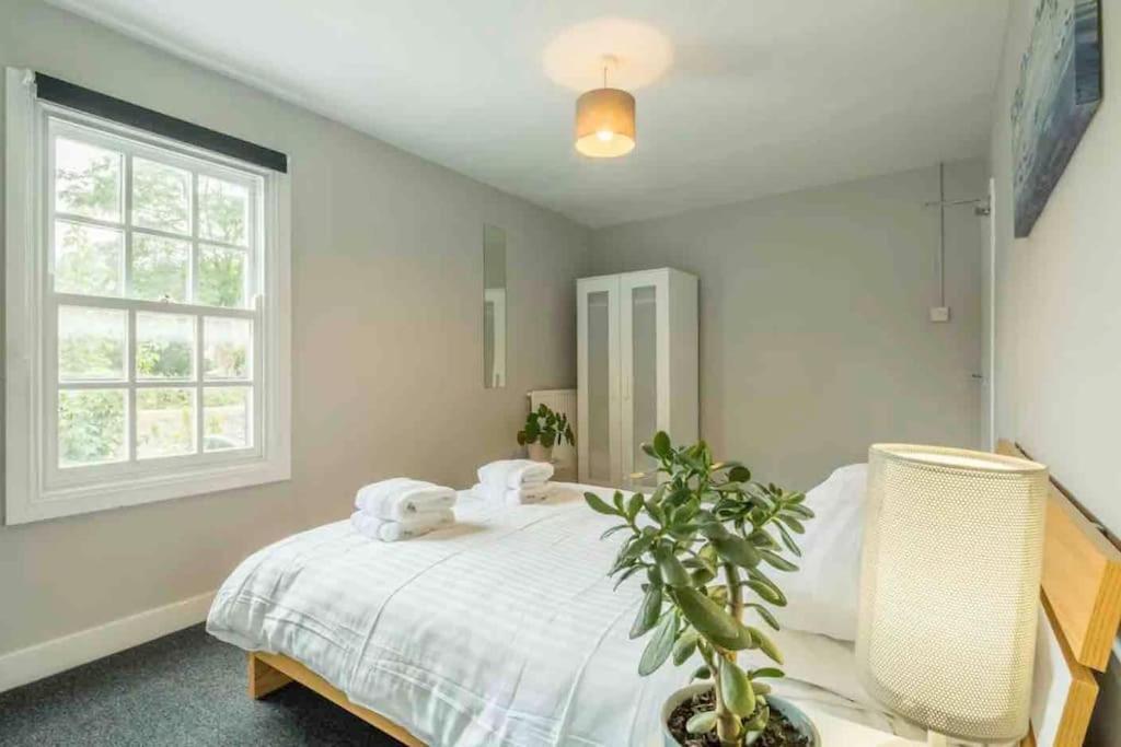 Cambridge 3 Bedroom Flat With Private Parking Esterno foto