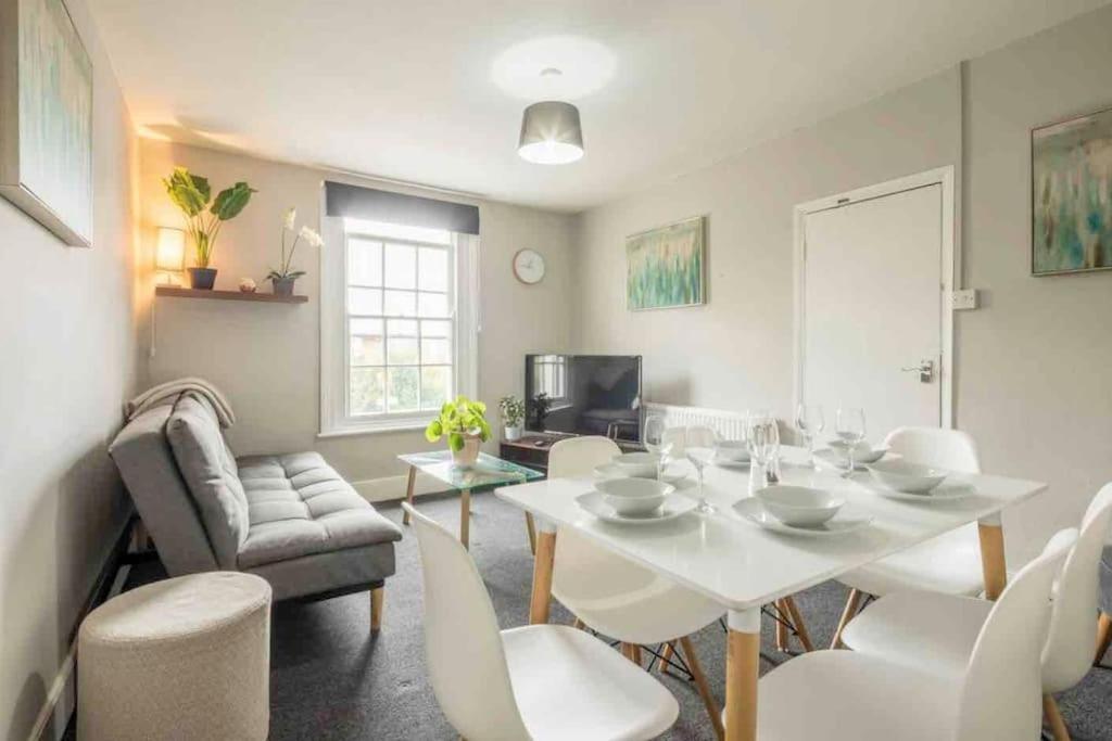 Cambridge 3 Bedroom Flat With Private Parking Esterno foto