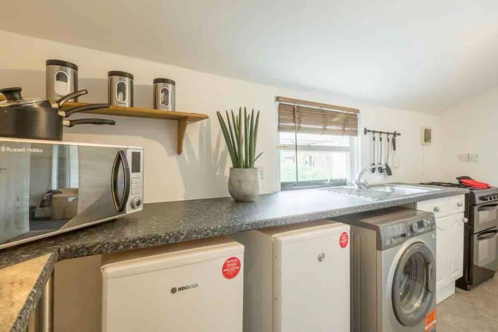 Cambridge 3 Bedroom Flat With Private Parking Esterno foto